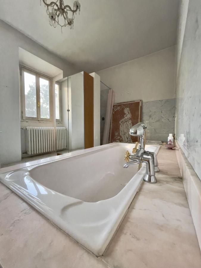 Villa Affascinante Casale Brambilla Vicino Pavia San Zenone al Po Esterno foto
